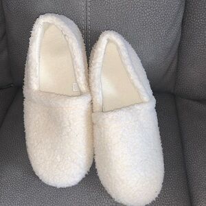 Comfy slippers slippers by Rockdove